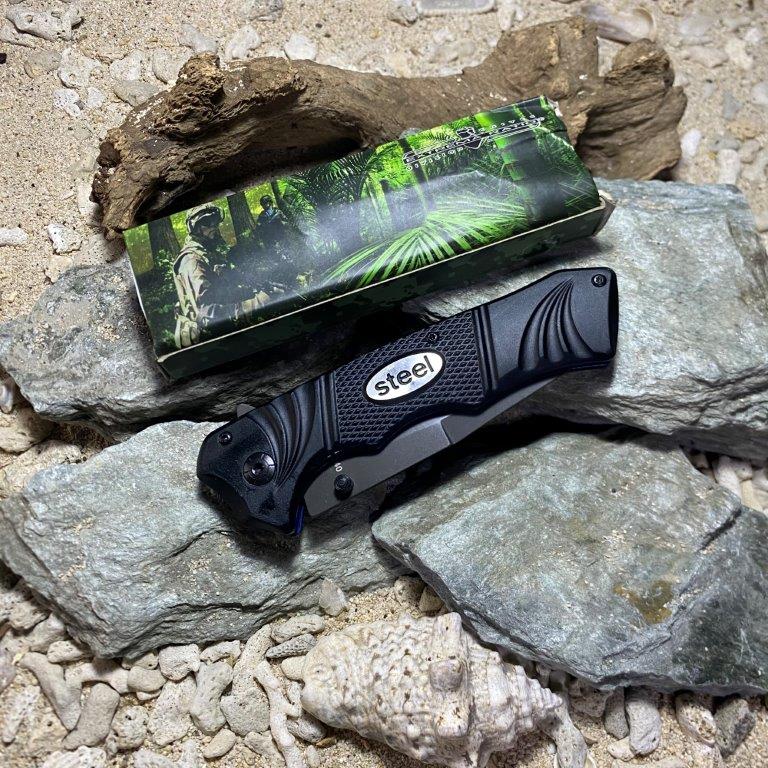 Extrema ratio F40 tactical folding knife