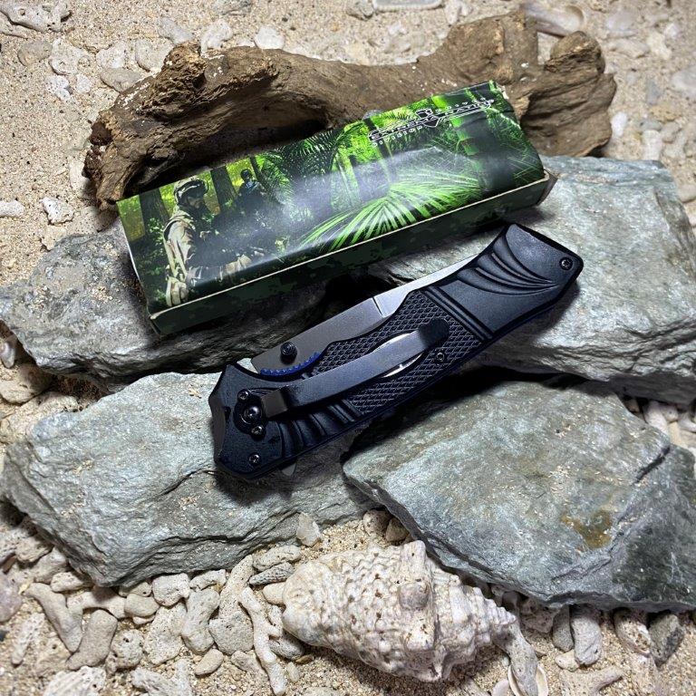 Extrema ratio F40 tactical folding knife