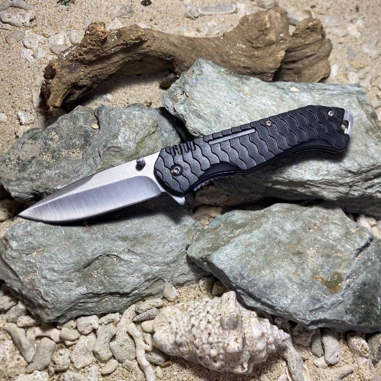 S01 tactical folding knife