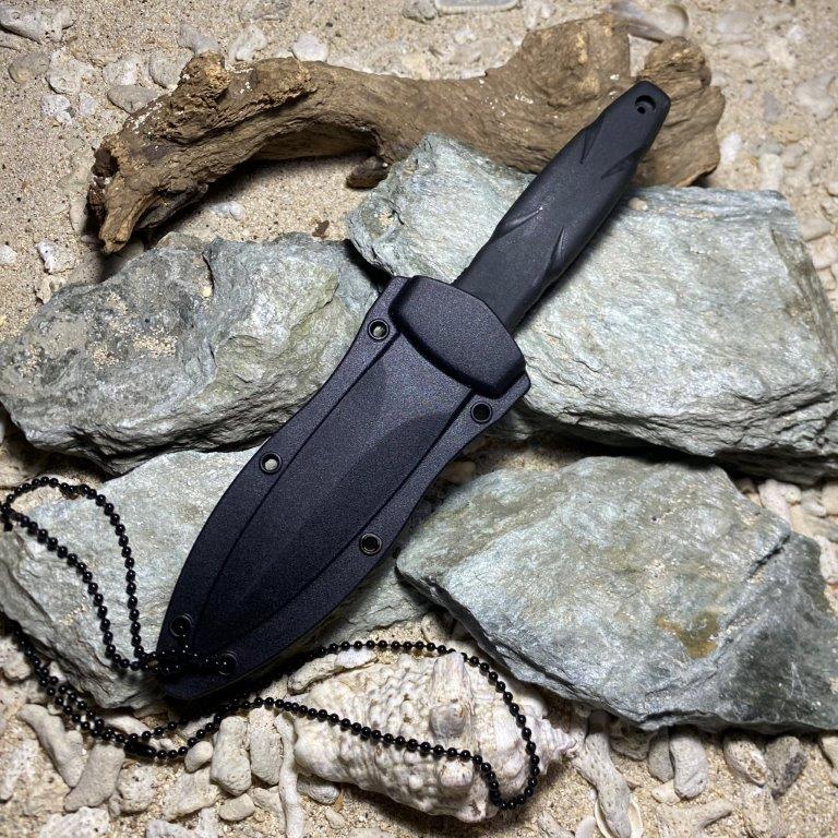 Smith & Wesson neck knife