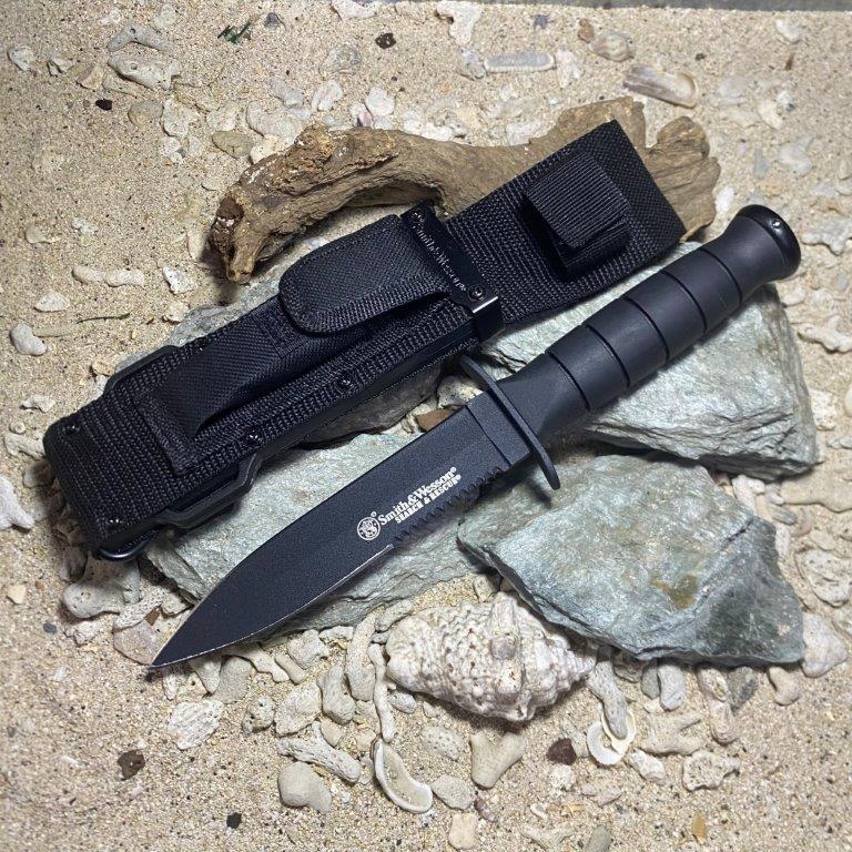 Smith & Wesson CKSUR1 search and rescue double edge fixed blade knife