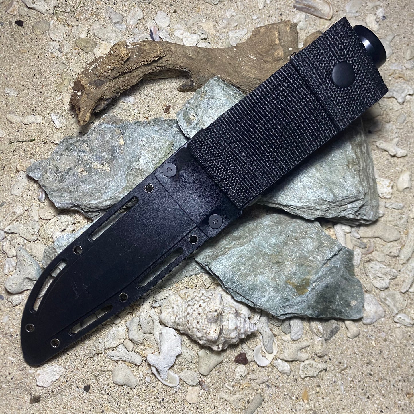 Coldsteel leatherneck hunting knife