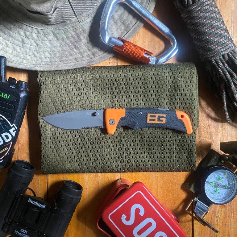 Gerber Bear Grylls scout knife