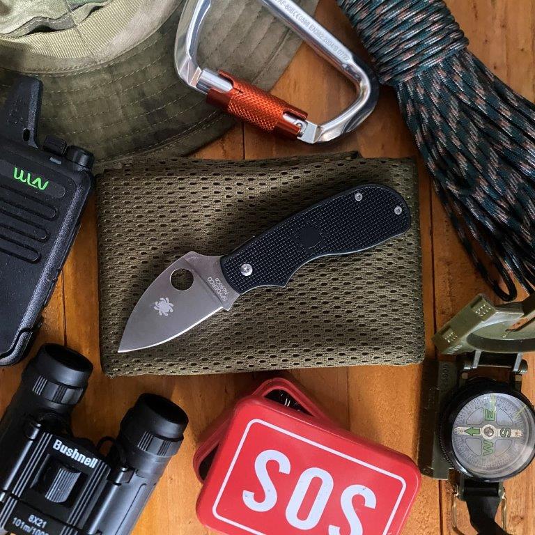 Spyderco K02 tactical survival camping knife