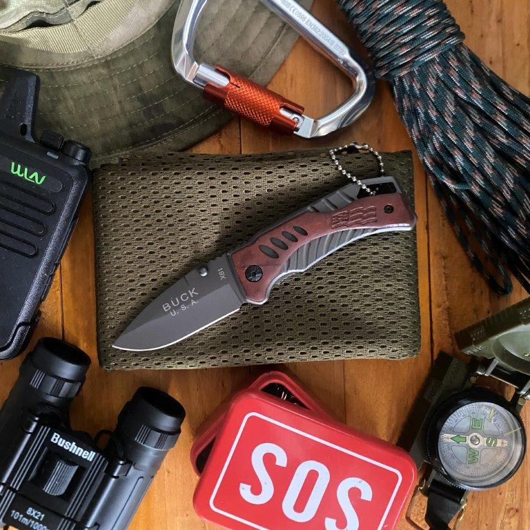 B.U.C.K X61 tactical survival camping knife